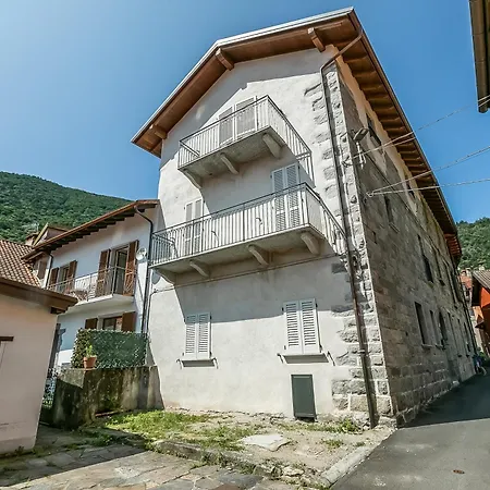 L' Angolino Di Cannobio: Stone For 4 With Terrace - Happy Cannobio