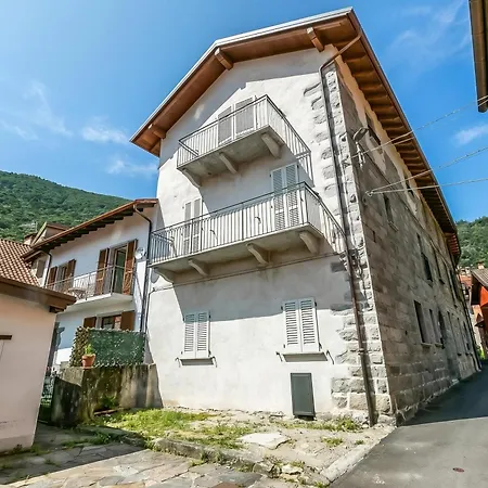 L' Angolino Di Cannobio: Stone For 4 With Terrace - Happy * Cannobio