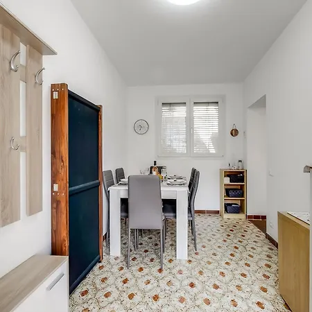L' Angolino Di Cannobio: Stone For 4 With Terrace - Happy *